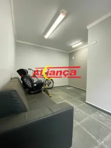 Sobrado com 3 Quartos para alugar, 240m² no Jardim Santa Mena, Guarulhos