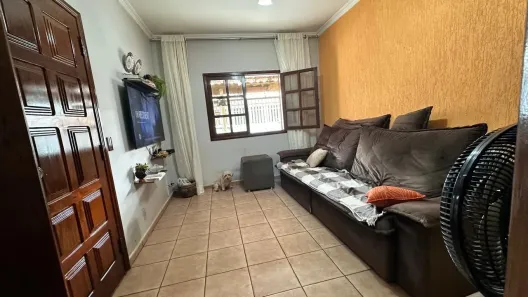 Sobrado com 3 Quartos à venda, 180m² no Ceilândia Sul, Brasília