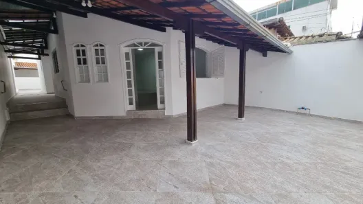 Casa com 3 Quartos à venda, 205m² no Santa Mônica, Belo Horizonte