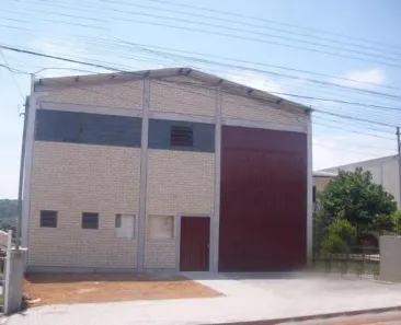Galpão/Depósito/Armazém para alugar, 300m² no Santa Lúcia, Caxias do Sul
