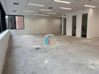 Sala Comercial para alugar, 122m² no Vila Olímpia, São Paulo