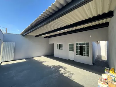 Casa com 2 Quartos à venda, 110m² no Loteamento Monte Hebron, Uberlândia