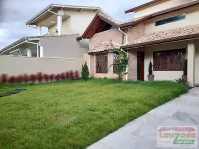 Sobrado com 3 Quartos à venda, 382m² no Jardim Imperador, Peruíbe