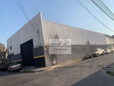 Galpão/Depósito/Armazém para alugar, 689m² no Ouro Preto, Belo Horizonte
