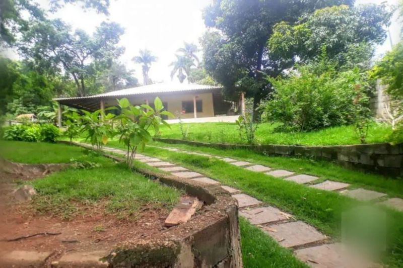 Casa com 4 quartos — Bandeirantes (Pampulha), Belo Horizonte
