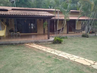 Fazenda/Sítio com 4 Quartos à venda, 300m² no Freitas, São José dos Campos