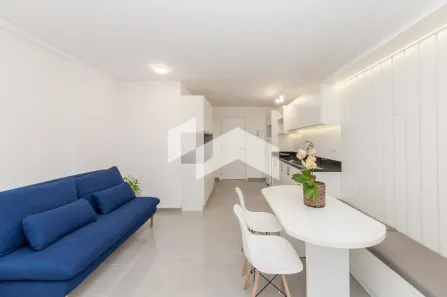 Apartamento com 1 Quarto para alugar, 30m² no Água Verde, Curitiba