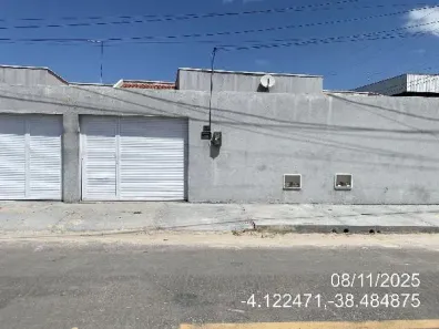 Casa com 3 Quartos à venda, 181m² no Distrito Industrial, Horizonte