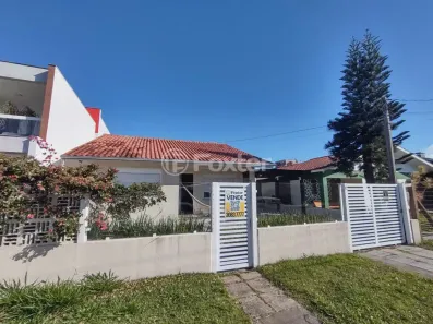 Casa com 2 Quartos à venda, 130m² no Capão da Canoa, Capão da Canoa