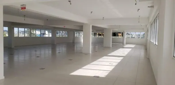 Prédio Comercial à venda, 1405m² no Itacorubi, Florianópolis