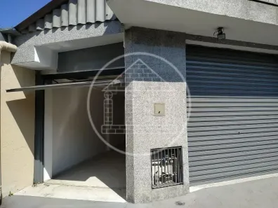 Galpão/Depósito/Armazém para venda ou aluguel, 392m² no Jardim Regis, São Paulo