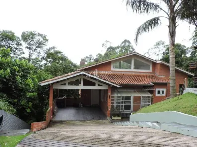 Casa de Condomínio com 4 Quartos à venda, 205m² no Jardim Indaiá, Embu das Artes