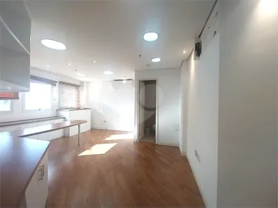 Sala Comercial à venda, 30m² no Barra Funda, São Paulo