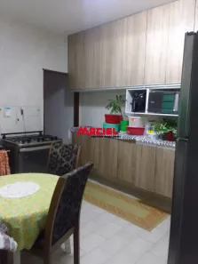 Casa com 3 Quartos à venda, 177m² no Bosque dos Eucaliptos, São José dos Campos