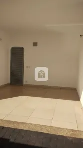 Casa com 5 Quartos à venda, 220m² no Santa Mônica, Uberlândia