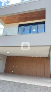 Casa de Condomínio com 3 Quartos à venda, 335m² no Nova Uberlândia, Uberlândia