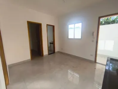 Apartamento com 2 Quartos para alugar, 42m² no Vila Talarico, São Paulo