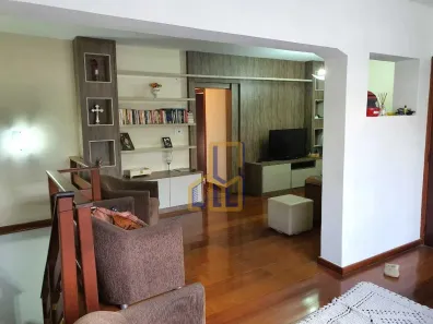 Sobrado com 3 Quartos à venda, 350m² no Jardim Valparaíba, São José dos Campos