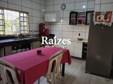 Casa com 3 Quartos à venda, 120m² no Jardim das Palmeiras, Uberlândia