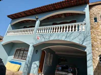 Sobrado com 3 Quartos à venda, 243m² no Jardim Medina, Poá