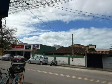 Casa com 3 Quartos para alugar, 220m² no Praia Grande, Fundão
