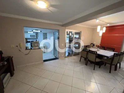Casa com 3 Quartos à venda, 240m² no Castelinho, Piracicaba