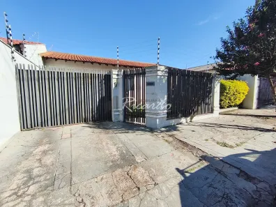 Casa com 2 Quartos à venda, 147m² no Jardim Baroneza, Arapongas