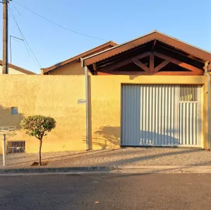 Casa com 2 Quartos para alugar, 120m² no Jardim Residencial Victório Lucato, Limeira