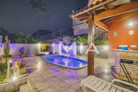 Casa com 4 Quartos à venda, 302m² no Parque Santa Fé, Porto Alegre