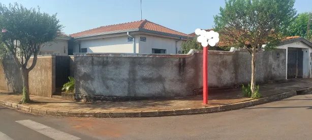 Casa com 3 Quartos à venda, 168m² no Vila Yamada, Araraquara