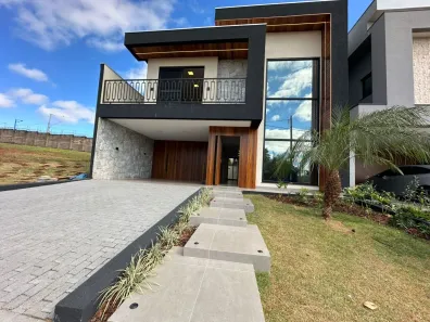 Casa com 4 Quartos à venda, 250m² no Ideal, Londrina