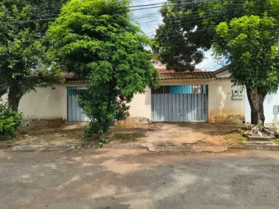 Casa com 3 Quartos à venda, 206m² no Parque Amazônia, Goiânia