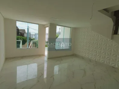 Casa com 3 Quartos à venda, 170m² no Cabral, Contagem