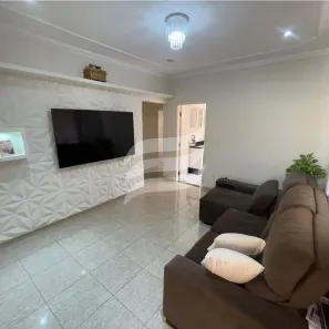 Casa com 3 Quartos à venda, 200m² no Amizade, Araçatuba