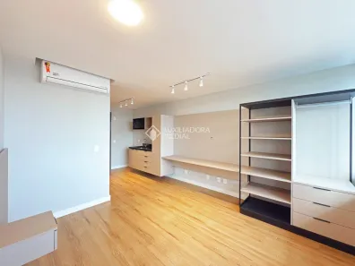 Flat com 1 Quarto à venda, 27m² no Três Figueiras, Porto Alegre