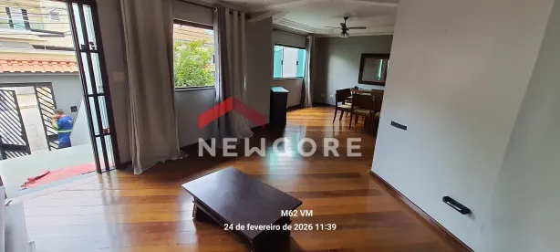 Sobrado com 4 Quartos à venda, 249m² no Vila Camilópolis, Santo André