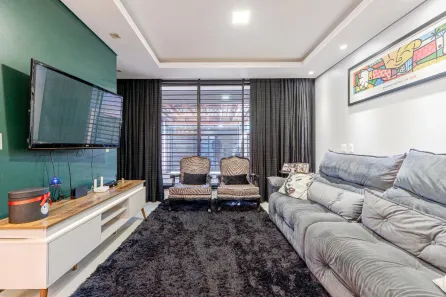 Sobrado com 3 Quartos à venda, 159m² no Iririú, Joinville
