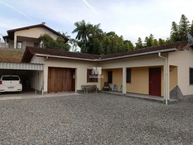 Casa com 3 Quartos à venda, 110m² no Centro, Guabiruba