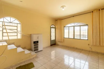 Casa com 3 Quartos para alugar, 142m² no Centro, Guarulhos