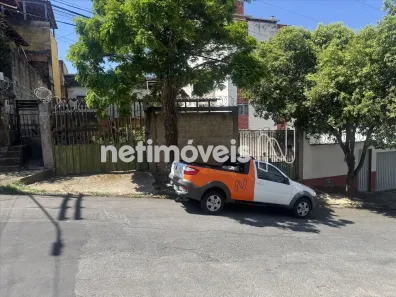 Casa com 3 Quartos à venda, 285m² no Água Branca, Contagem