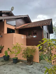 Casa com 4 Quartos à venda, 120m² no Lagoa da Conceição, Florianópolis