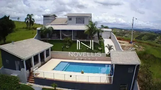 Casa de Condomínio com 2 Quartos para alugar, 1140m² no Centro, Igaratá
