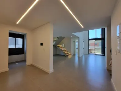 Apartamento com 3 Quartos à venda, 190m² no Jurerê, Florianópolis