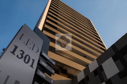 Sala Comercial para alugar, 560m² no Parque Industrial Tomas Edson, São Paulo