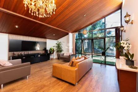 Casa com 3 Quartos à venda, 119m² no São Lourenço, Curitiba