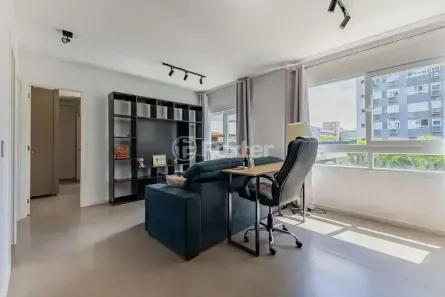 Apartamento com 2 Quartos à venda, 67m² no São Sebastião, Porto Alegre
