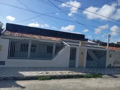 Casa com 3 Quartos à venda, 135m² no Pitimbu, Natal