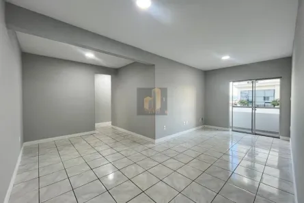 Apartamento com 3 Quartos para alugar, 85m² no Centro, Balneário Camboriú