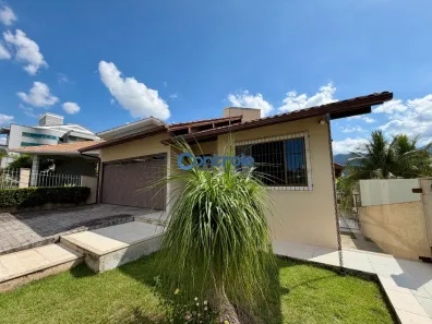 Casa com 3 Quartos à venda, 135m² no Pedra Branca, Palhoça
