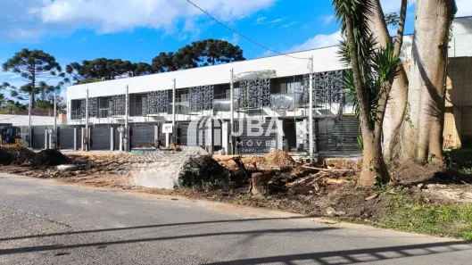 Sobrado com 3 Quartos à venda, 132m² no Butiatuvinha, Curitiba